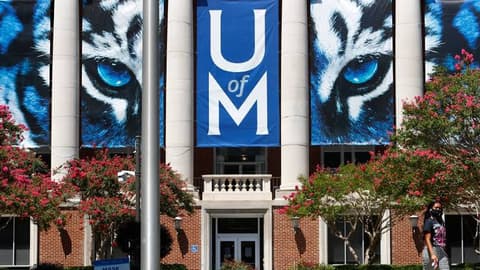 SCHOLARSHIP: University of Memphis, USA International Scholarship for Undergraduate | Masters Students