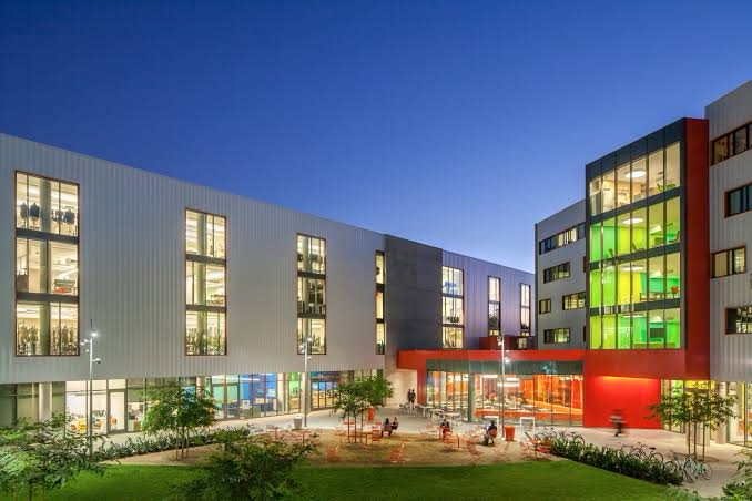 SCHOLARSHIP: Otis College of Art, USA International Scholarship for Undergraduate Students