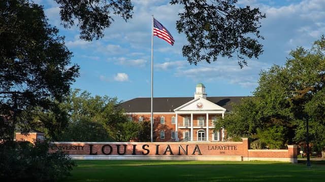 SCHOLARSHIP: University of Louisiana, USA International Scholarship for Postgraduate | Masters Students